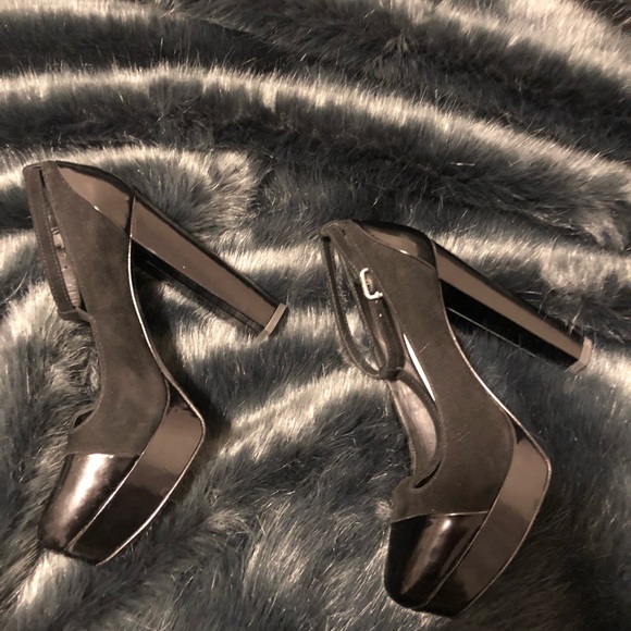 A&O T-strap Platform heels - Picture 4 of 8